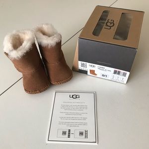 Baby girl UGG boots. In like new condition 🎁